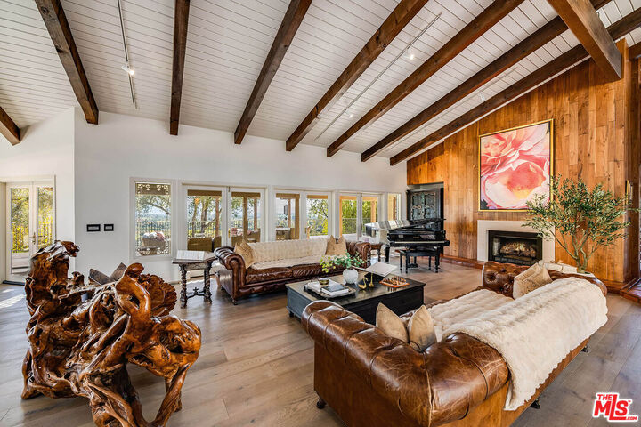 Property Photo:  2975 Calle Bonita  CA 93460 