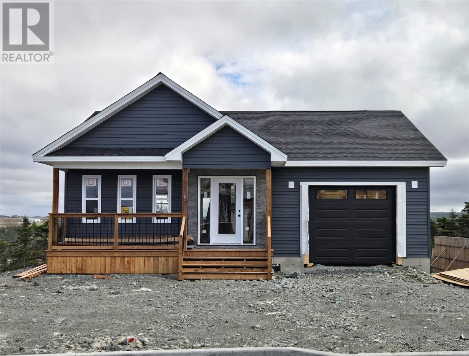 Property Photo:  87 Trenton Drive  NL A1L 4B7 