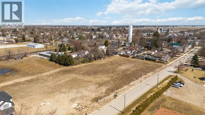 Property Photo:  585 Plympton Street  ON N0N 1T0 
