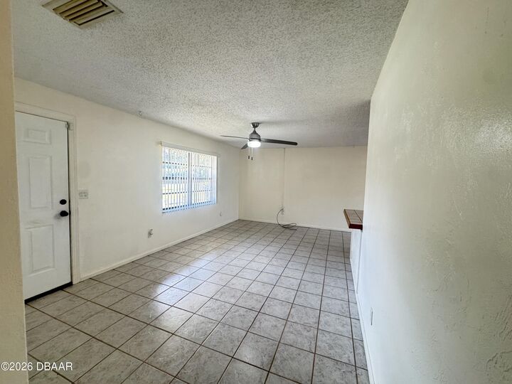 Property Photo: 319 Cavanah Drive B FL 32117