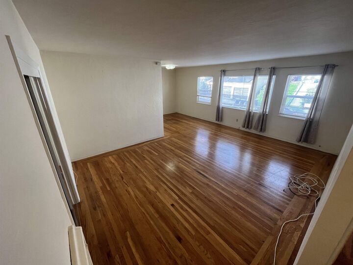 Property Photo:  844 York St A  CA 94610 