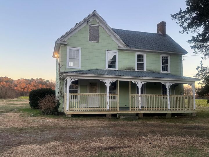 Property Photo:  22756 Lee Mont Rd  VA 23421 