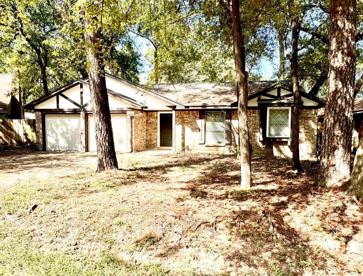 Property Photo:  18 Brookflower Road  TX 77380 