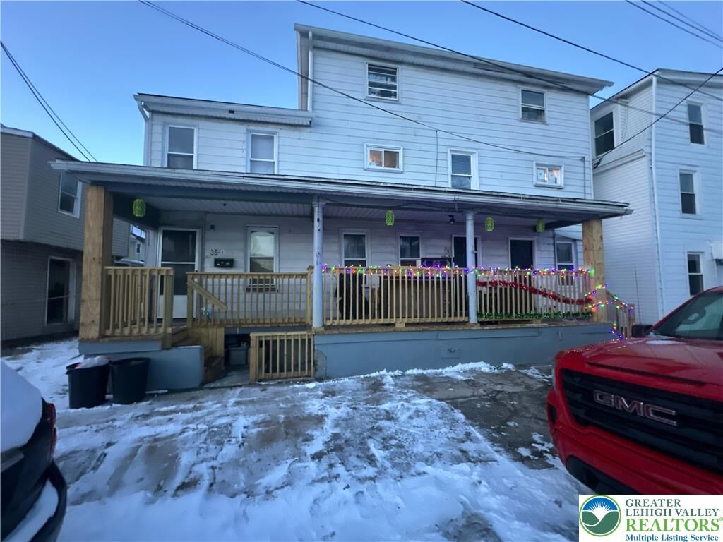Property Photo:  35 Vine Street  PA 18252 