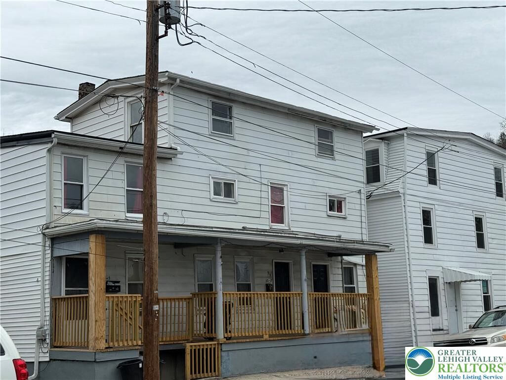 Property Photo:  35 Vine Street  PA 18252 