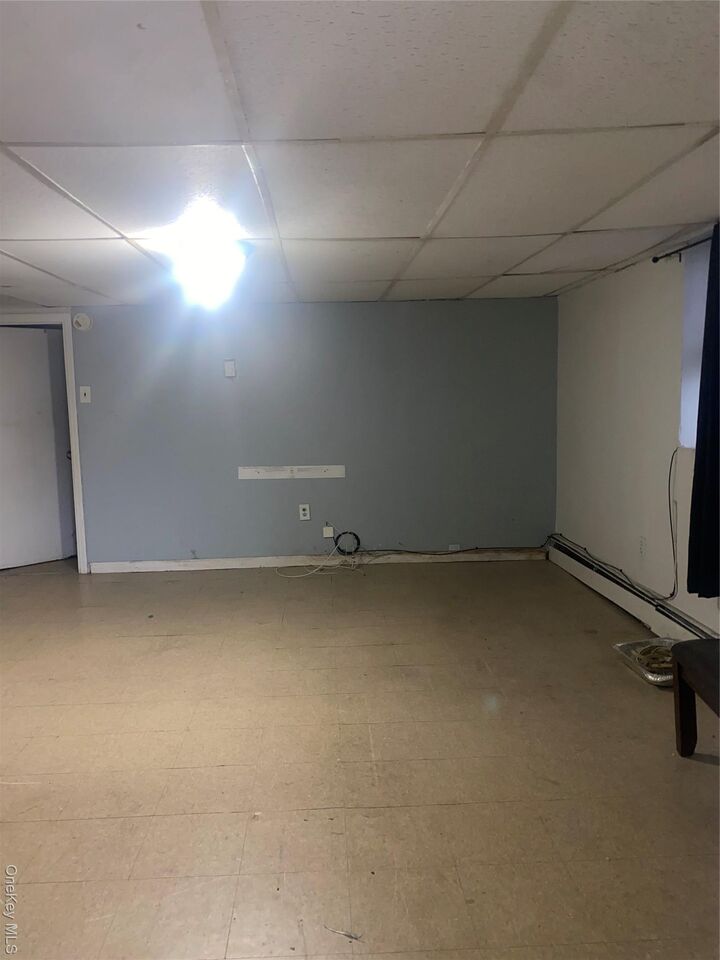 Property Photo:  1836 Mulford Avenue  NY 10461 