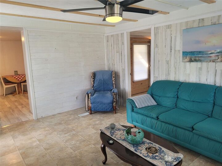 Property Photo:  1523 Dogwood Drive  FL 33801 