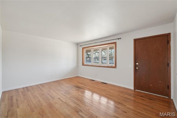 Property Photo:  1565 Yaqui Drive  MO 63031 