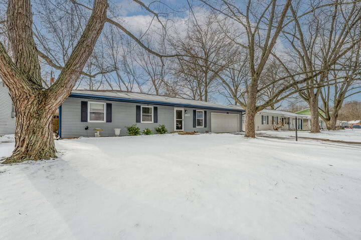 Property Photo:  4596 Vista Drive  MI 49106 