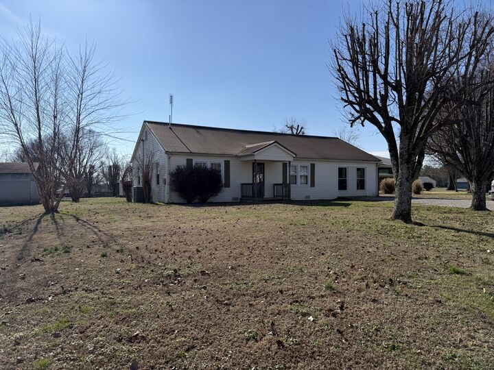 Property Photo:  3 Bonnertown Rd  TN 38457 