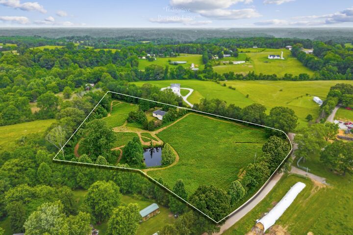 Property Photo: 430 Delong Rd TN 37166