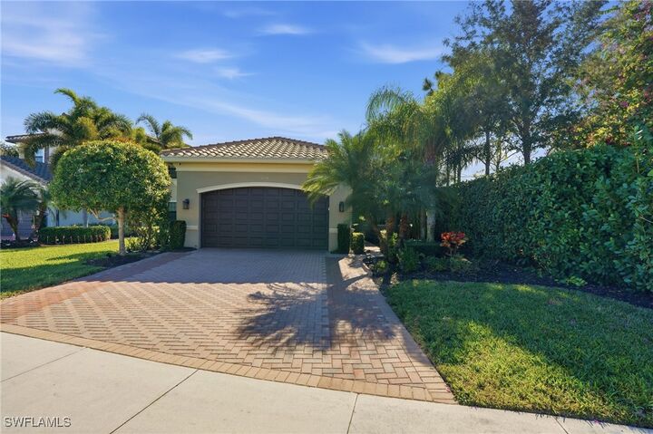 Property Photo:  4194 Amelia Way  FL 34119 