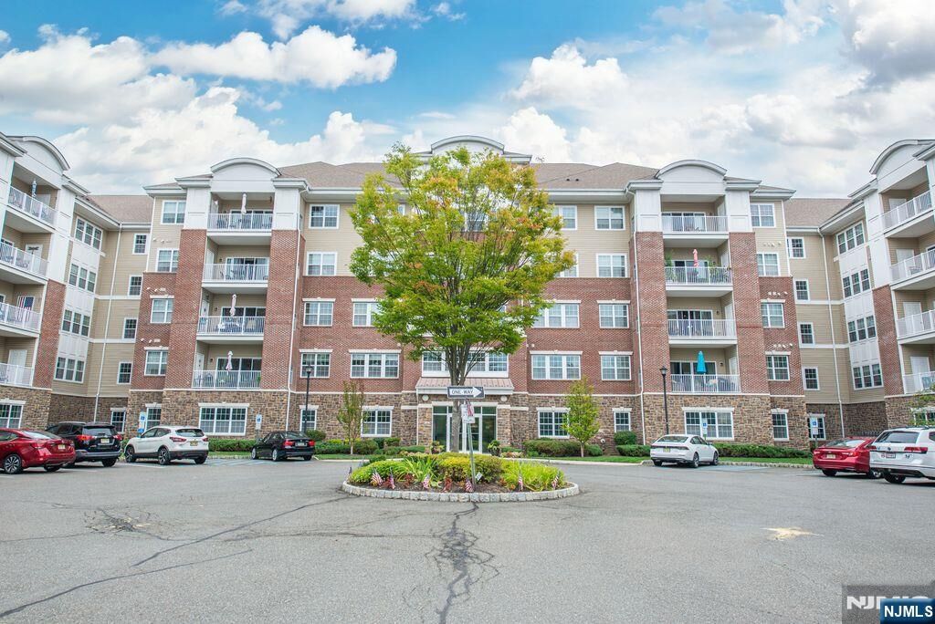 Property Photo:  1116 Warrens Way  NJ 07465 