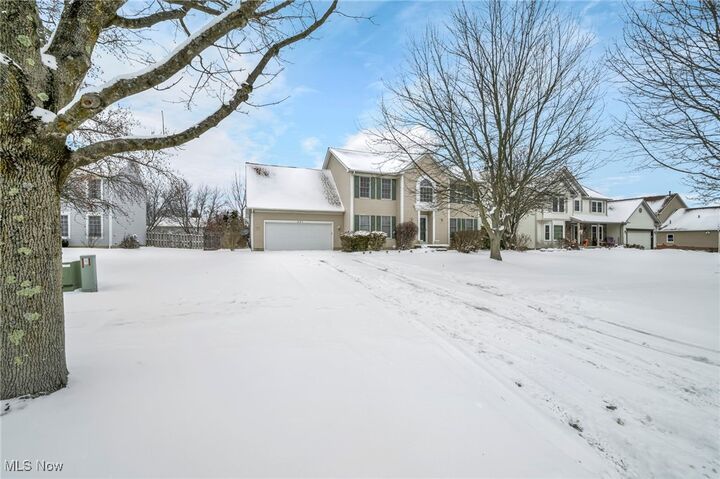 Property Photo: 221 Newfield Circle OH 44256