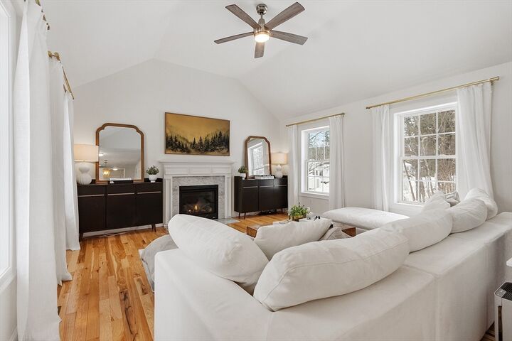 Property Photo:  1180 Elm St Willow  MA 01453 