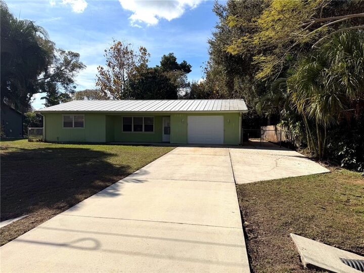 Property Photo:  1331 Barber Street  FL 32958 