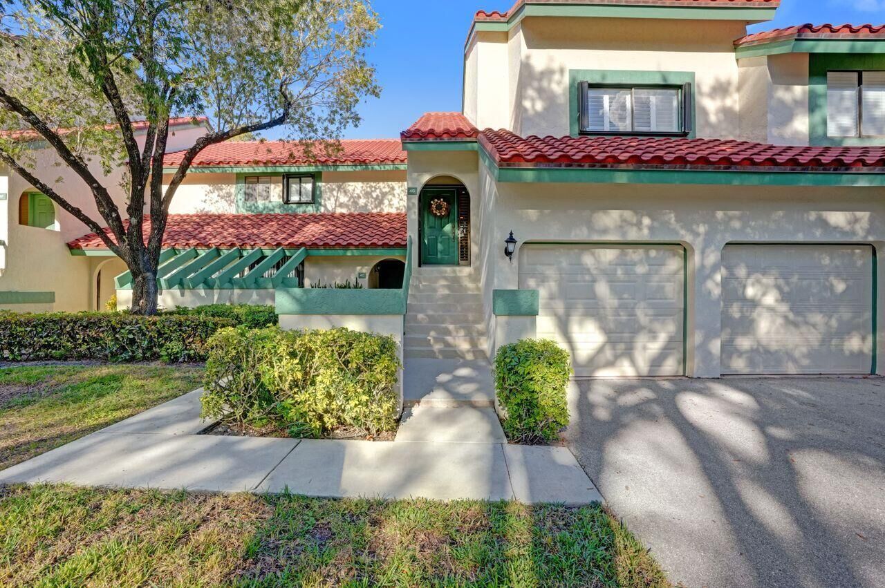 Property Photo: 4 Lexington Lane E G FL 33418