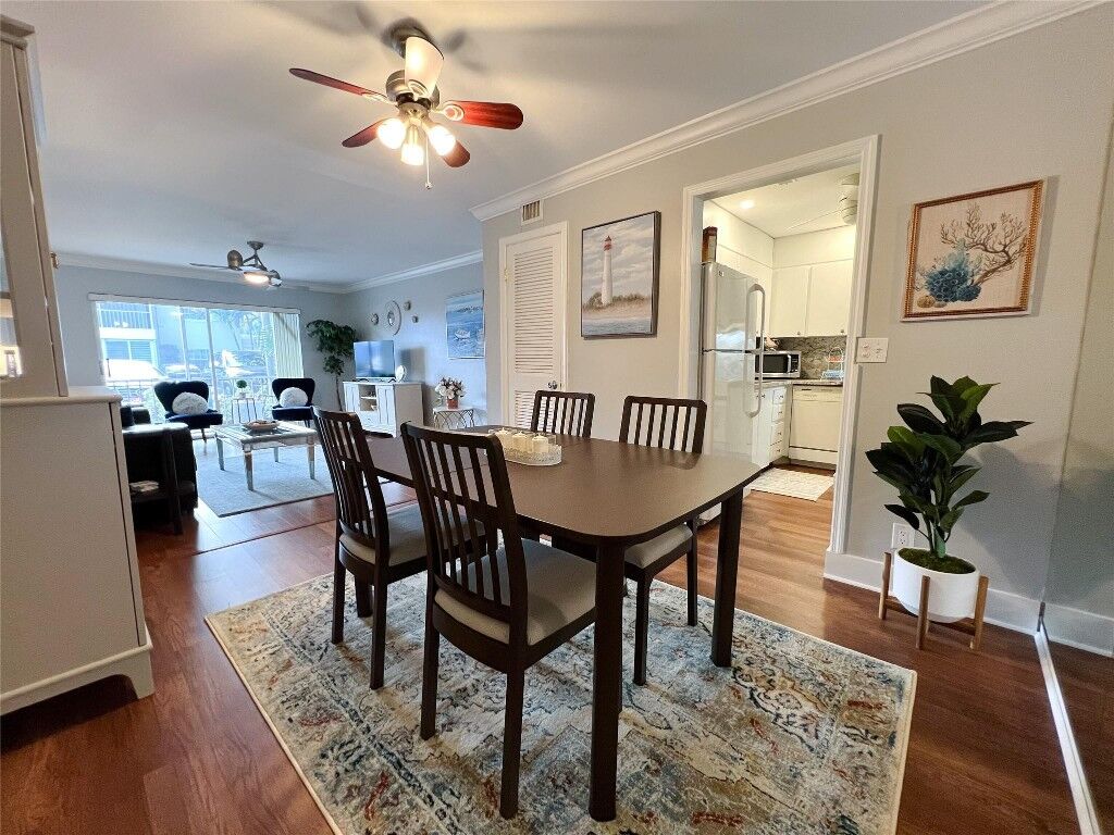 Property Photo: 6239 Bay Club Drive 1 FL 33308