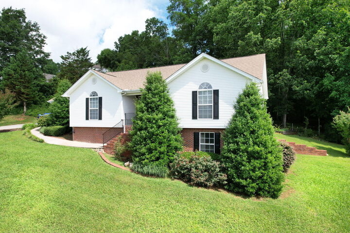 Property Photo: 1454 NW Benjamin Circle NW TN 37312