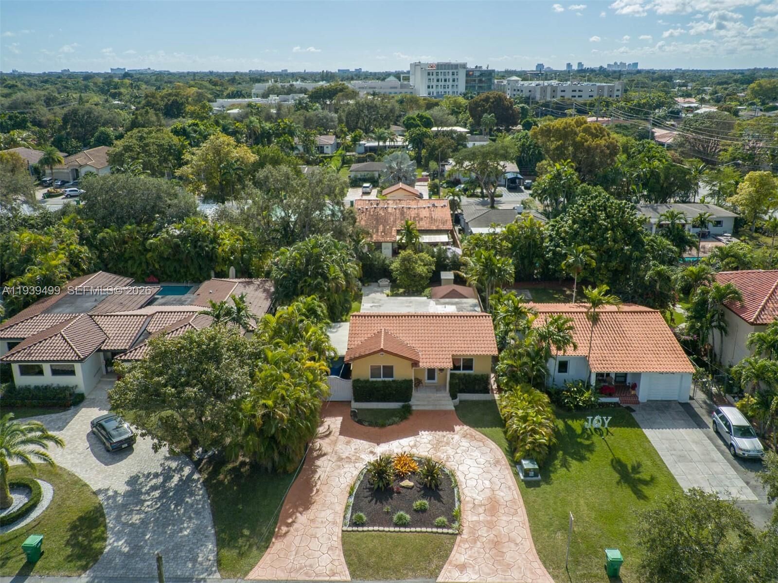 Property Photo: 6120 SW 27th St FL 33155