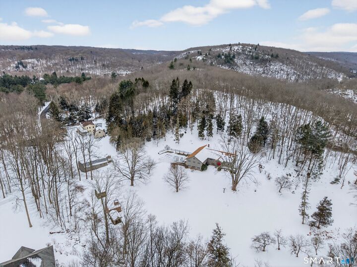 Property Photo:  61 Edwards Road  CT 06524 