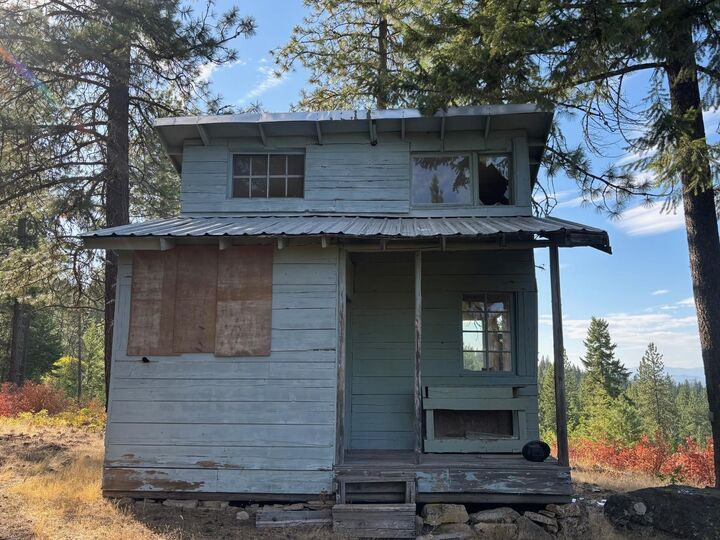 Property Photo:  84xx Lodge Pole Ln  WA 99003 