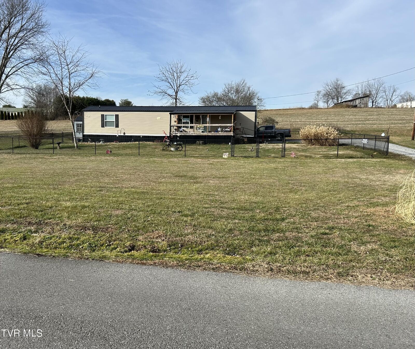 Property Photo:  45 Chickadee Road  TN 37616 