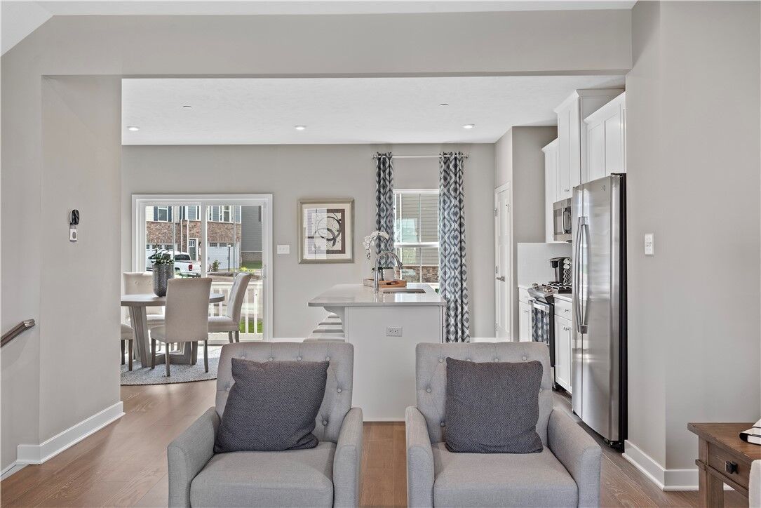 Property Photo:  8100 Walnut Way  PA 15044 