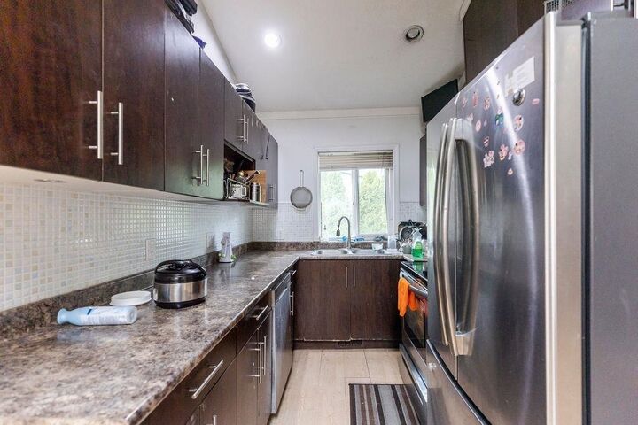 Photo de la propriété:  12769 114B Avenue  BC V3V 3P7 