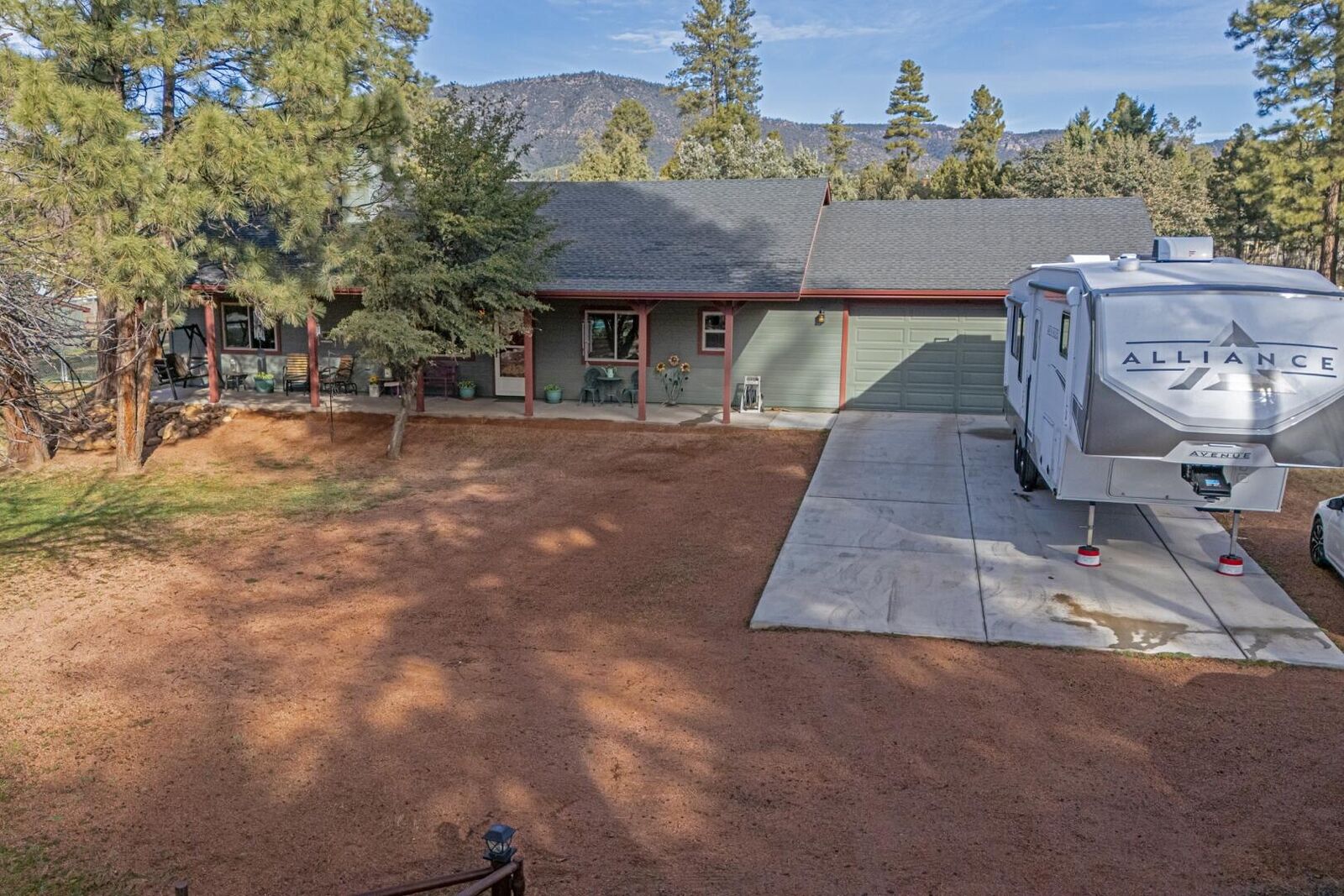 Property Photo: 6008 W South Road AZ 85544