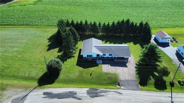 Property Photo: 19 5th Ave NB E3Y 3M2