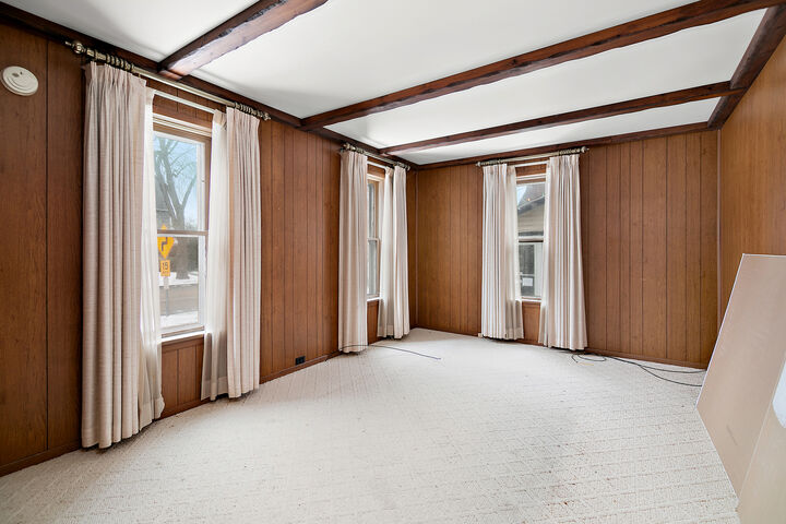 Property Photo:  974 S Washington Avenue  IL 60901 