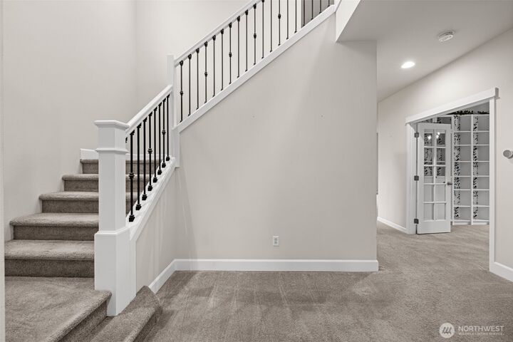 Property Photo:  2817  208th Place SW  WA 98036 