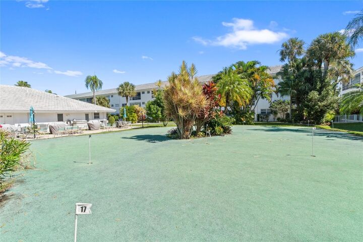 Property Photo:  2050 NE 39th Street 302E  FL 33064 