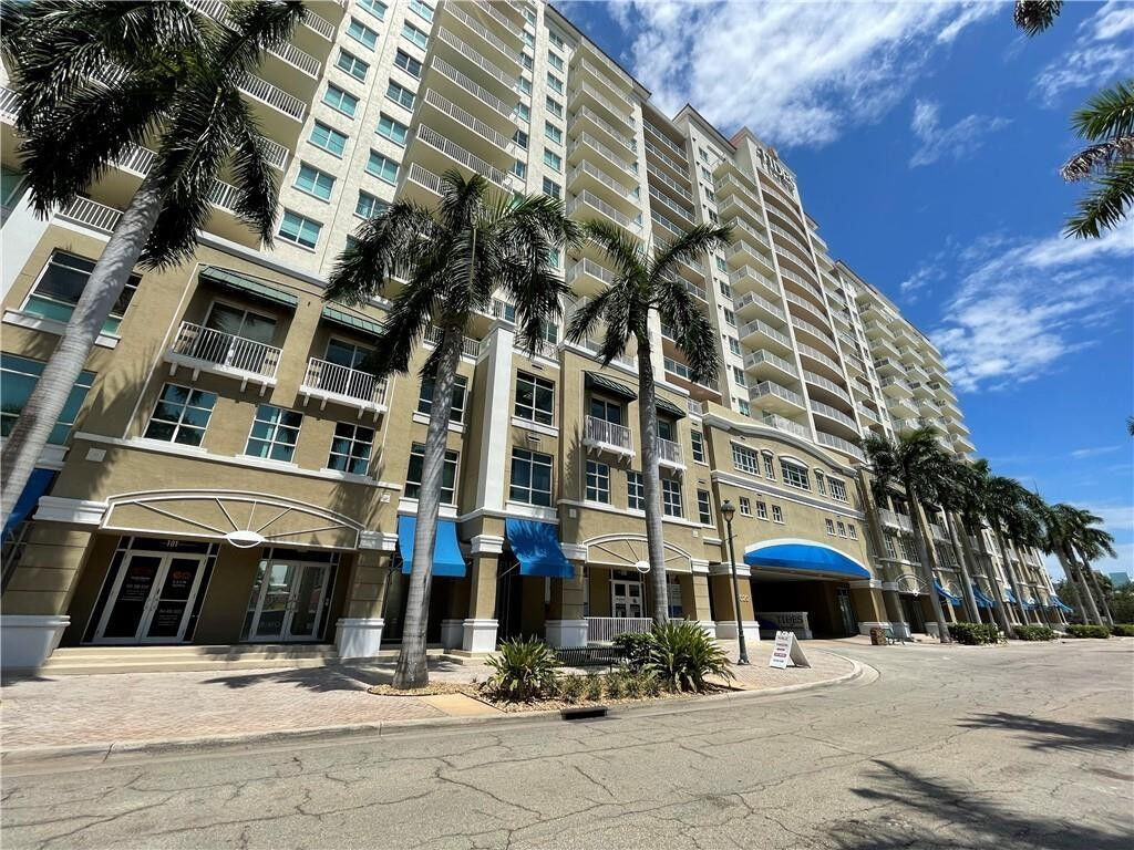 Property Photo:  3020 NE 32nd Avenue 1110  FL 33308 