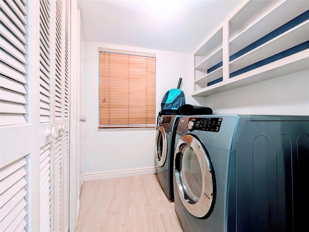 Property Photo:  545 Oaks Lane 406  FL 33069 