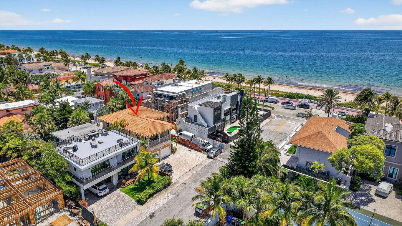 Property Photo:  3325 NE 14th Court  FL 33304 