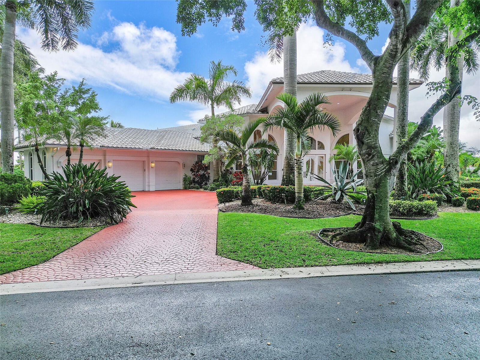 Property Photo: 12178 NW 9th Drive FL 33071