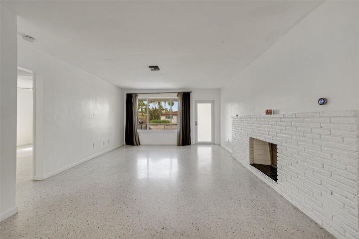 Property Photo:  615 N 32nd Avenue  FL 33021 