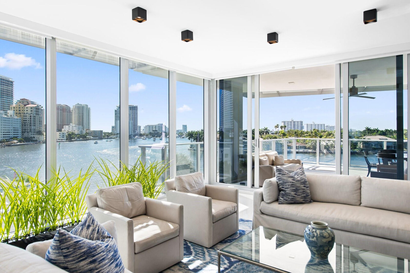Property Photo: 435 Bayshore Drive 301 FL 33304
