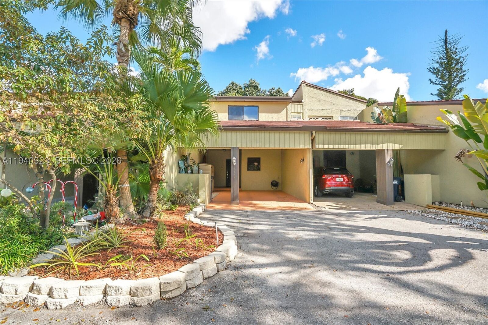 Property Photo:  3865 Estepona Ave  FL 33178 