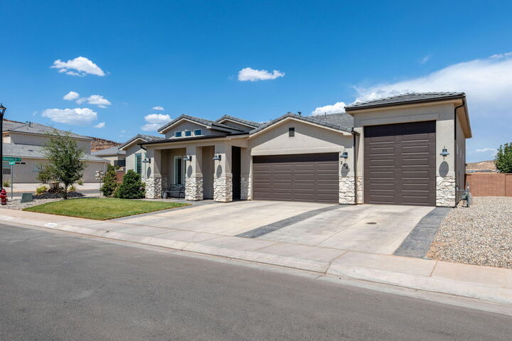 Property Photo:  2961 E Beartrap Canyon Dr  UT 84780 