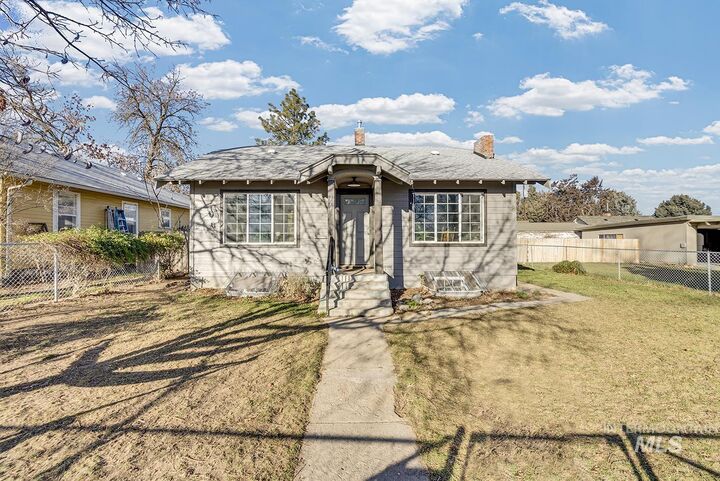 Property Photo:  111 19th Ave South  ID 83651 