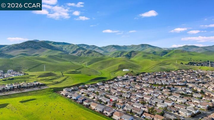 Property Photo: 1954 Canyon Oaks Cir CA 94565