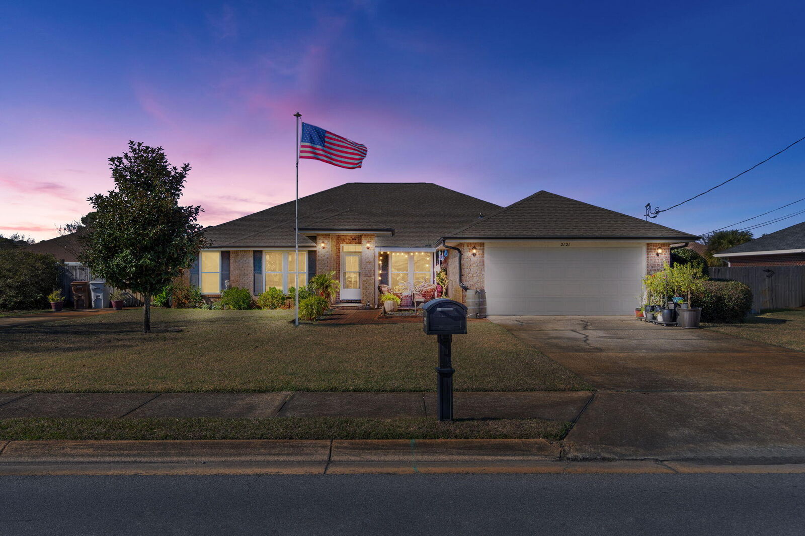 Property Photo:  2121 Ortega Street  FL 32566 