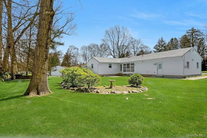 Property Photo:  2 Milich Lane  NY 10956 