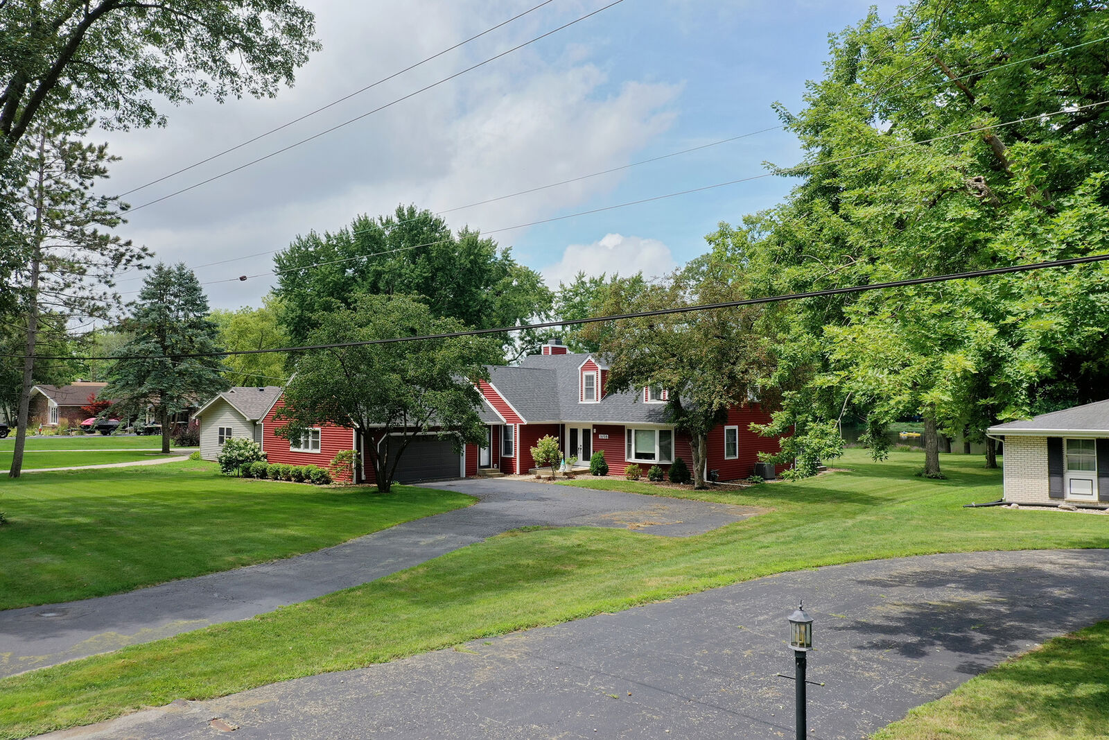 Property Photo:  1698 Bittersweet Drive  IL 60964 