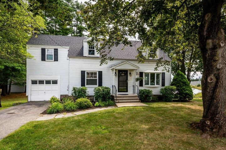 Property Photo:  354 Dover Point Road  NH 03820 