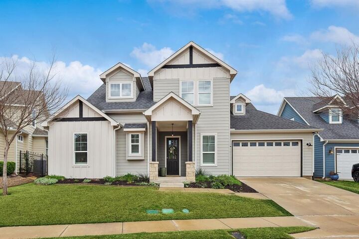 Property Photo: 410 Hearth Terrace TX 76226