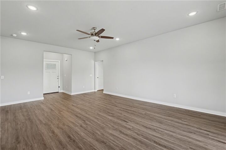 Property Photo:  397 N Wyandotte Street  AR 72730 